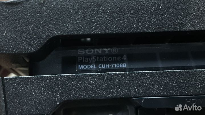 Sony playstation 4 pro 1Tb 2 геймпада+ з/у станция