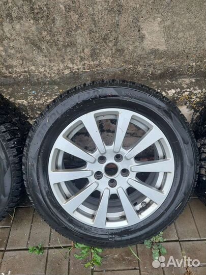 Bridgestone Blizzak Spike-02 225/55 R17