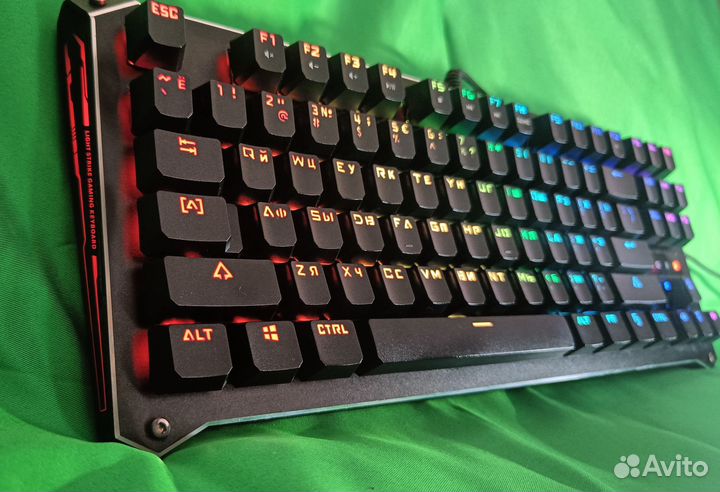 Игровая клавиатура bloody b930 (механическая)