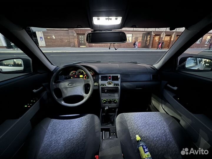 LADA Priora 1.6 МТ, 2010, 213 000 км