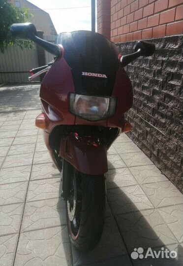Honda CBR 600 F2