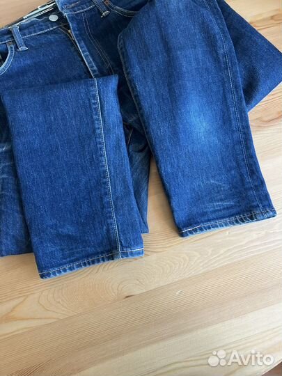 Джинсы levis