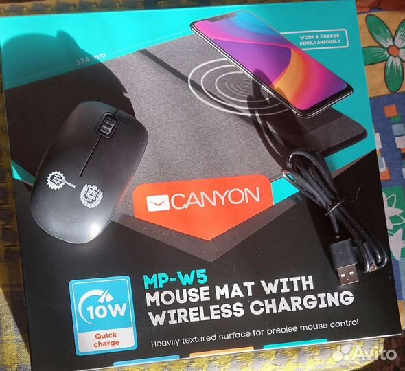 Беспроводная мышь и коврик с зарядкой