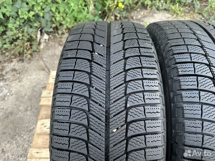 Michelin X-Ice XI3 225/50 R17 98H