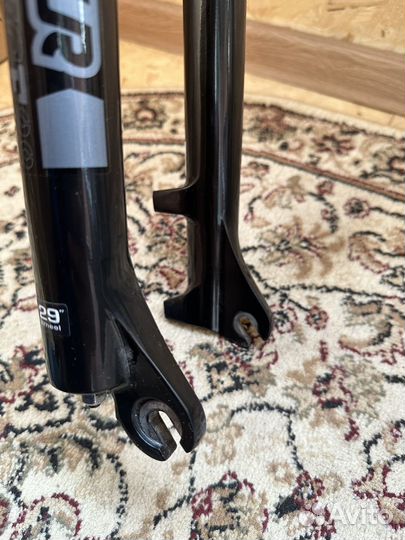 Вилка suntour под 29 колесо