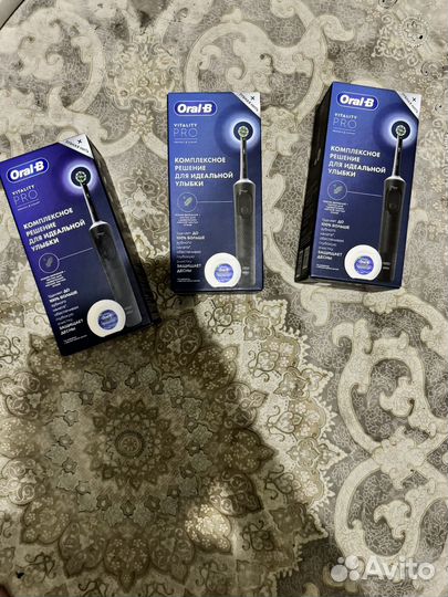 Электрическая щетка Oral-b с нитью