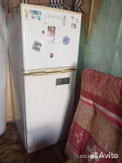 Холодильник бу rf-0885t