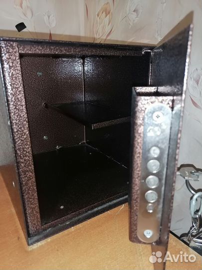 Сейф для пистолета