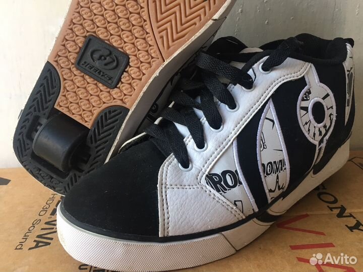 Роликовые кроссовки Heelys
