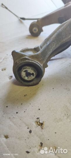 Рычаг задний правый всборе VW T5 Transporter