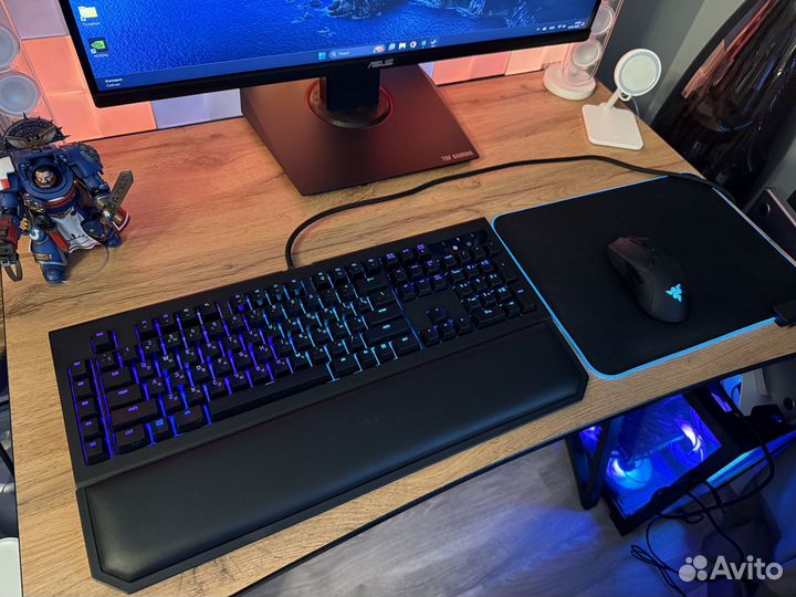 Клавиатура Razer Blackwidow Chroma V2