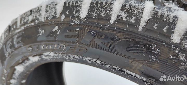 Pirelli Ice 225/45 R19 96T