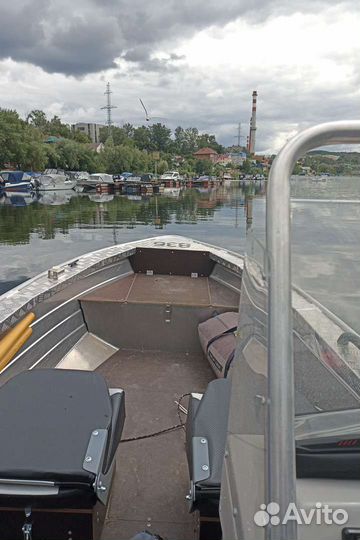 Моторная лодка