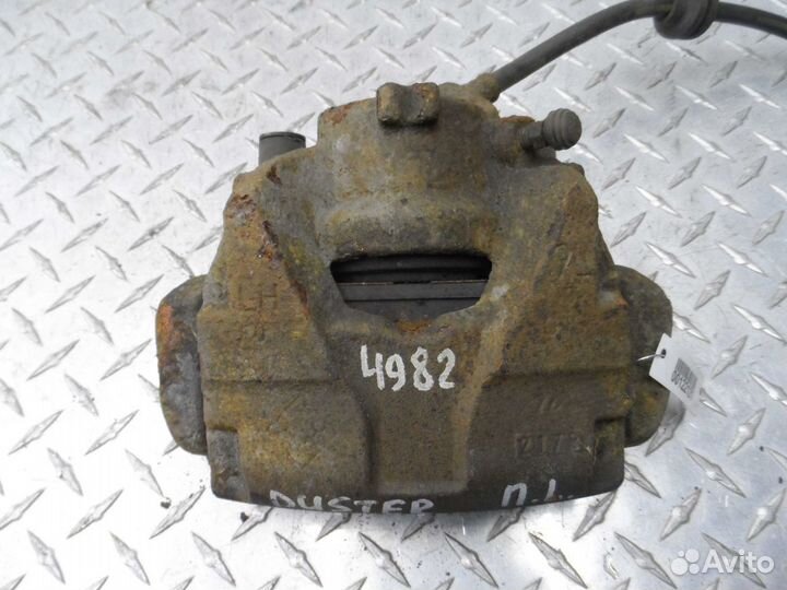 Суппорт передний левый Renault Duster 1 HS