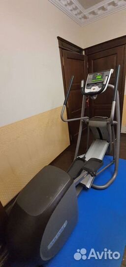 Эллиптический тренажер precor