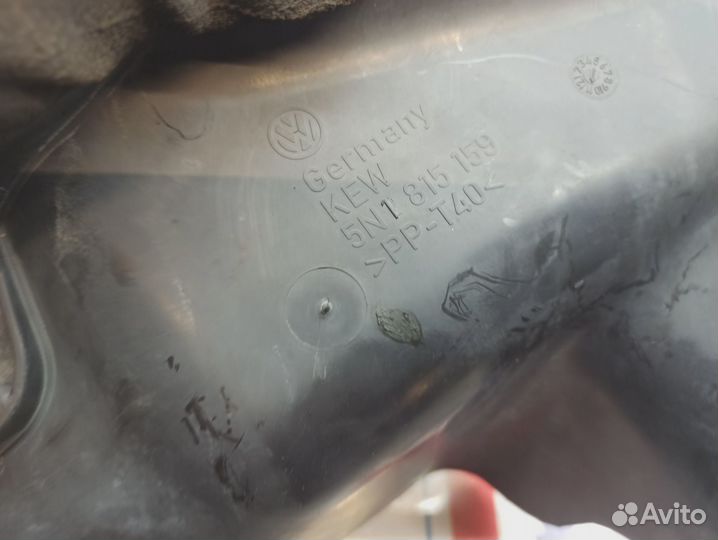 Кожух салонного фильтра Volksvagen Tiguan (NF) 5N1