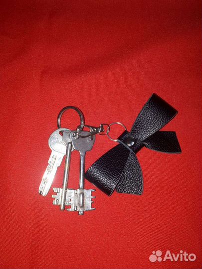 Брелок из кожи бантик на сумку