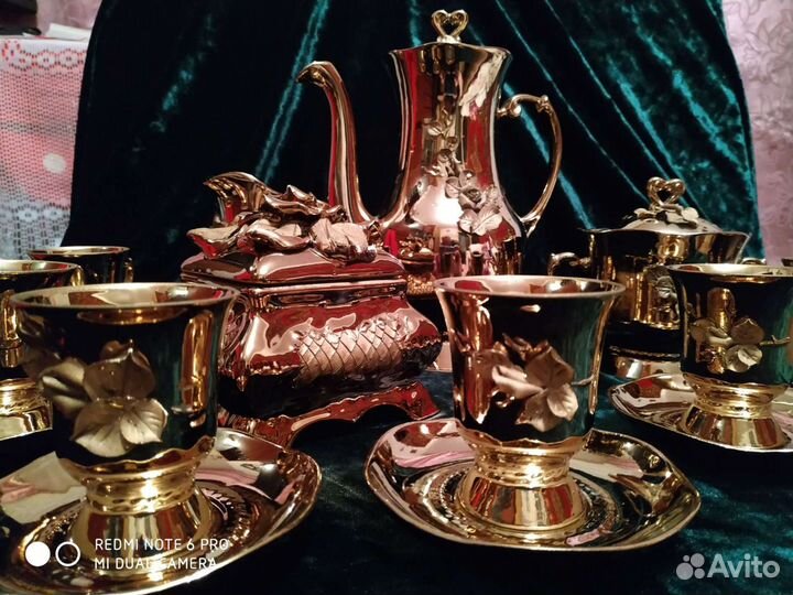 Чайный сервиз на шесть персон 1983 г