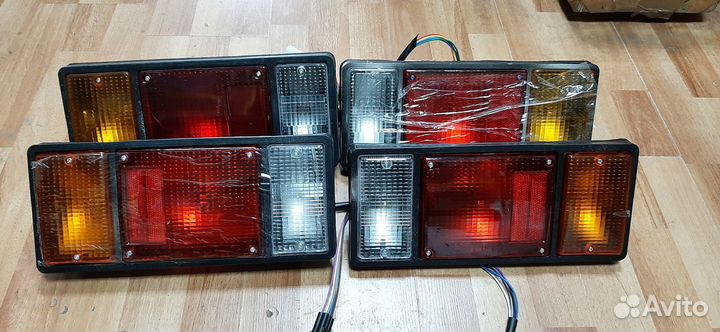 Задние фонари