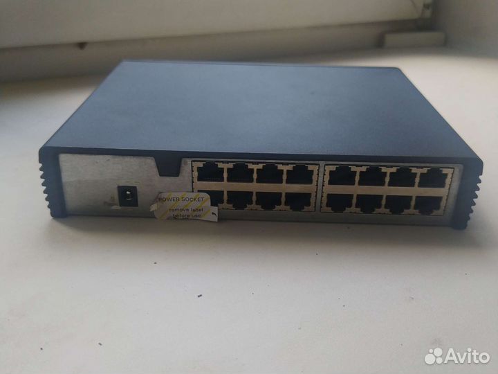 Проводной маршрутизатор hp 1405-16 JD858A