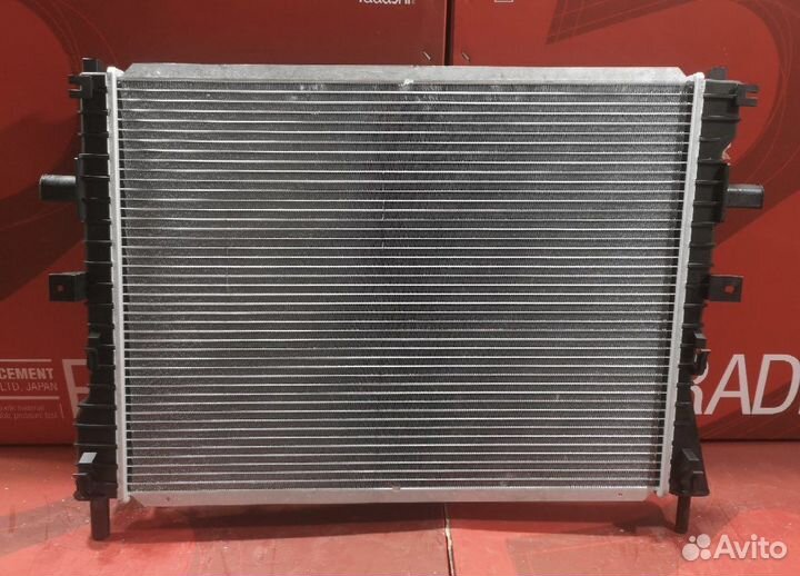 Радиатор двс lincoln town car 4.6
