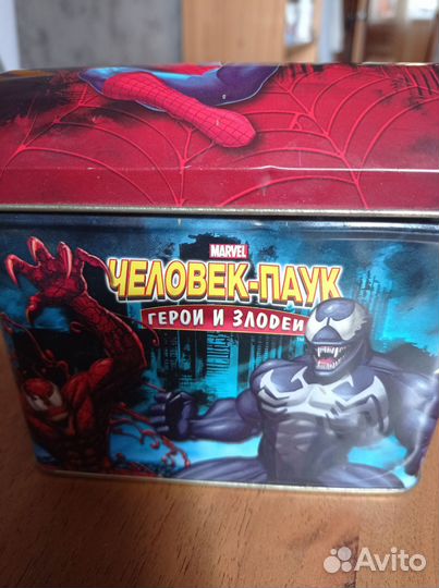 Железная коробка Человек- паук с карточками