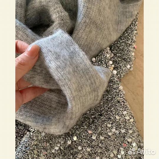 Комплект юбка с пайетками и вязаной кофтой