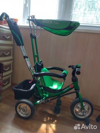 Детский трехколесный велосипед