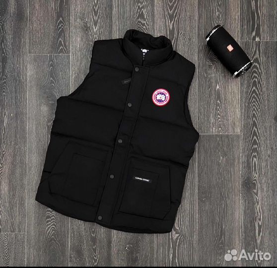 Жилет Canada Goose