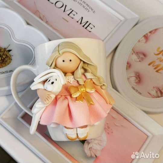 Кружка с декором из полимерной глины