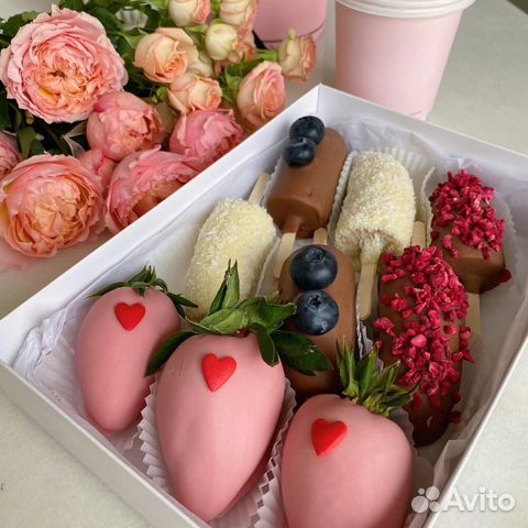 Бананы в шоколаде, сладкие вкусные десерты в боксе