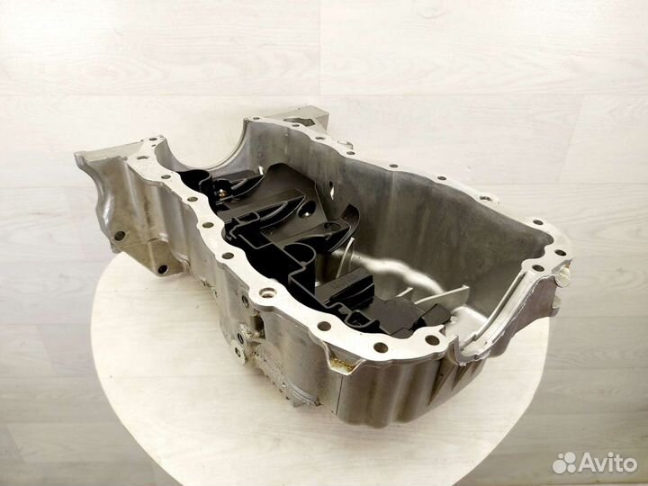 Поддон двигателя Renault Duster 1,6i K4MA606