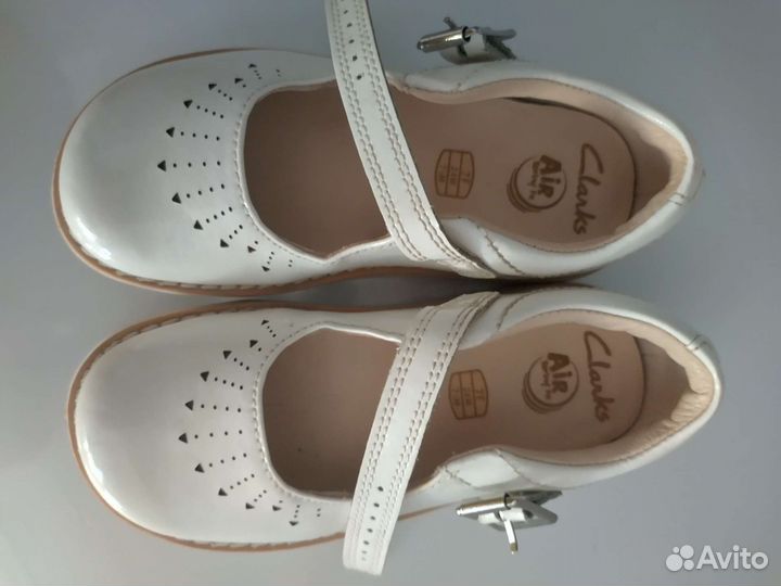 Туфли Clarks для девочки 24 размер