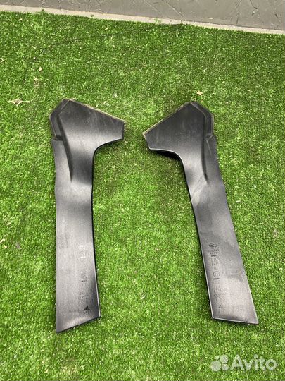 BMW X5 E70 накладка фонаря