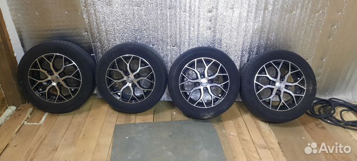 Комплект летних колес r14