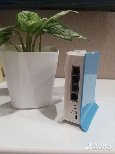 Wifi роутер маршрутизатор mikrotik hap lite