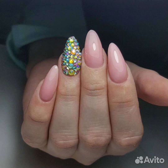 Наращивание ногтей