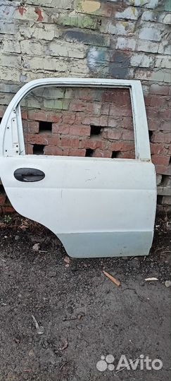 Задняя правая дверь на Daewoo matiz