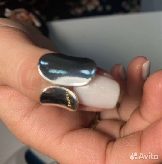 Модель на маникюр