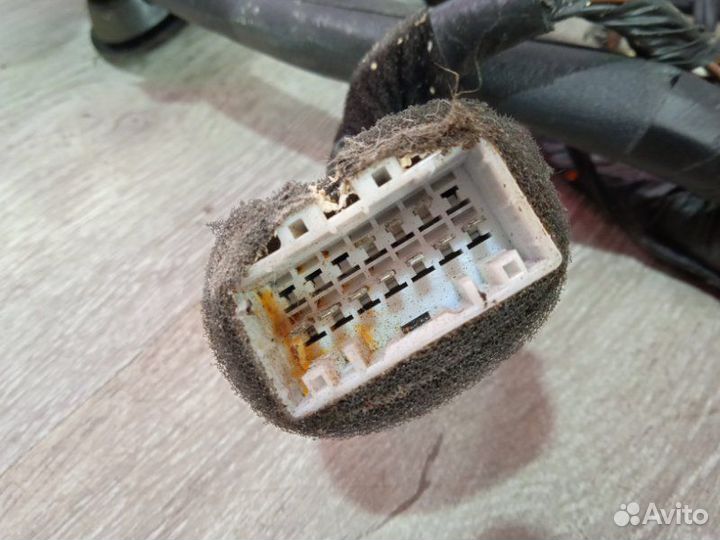 Проводка (коса) салона Kia Sportage 2 G4GC 2010