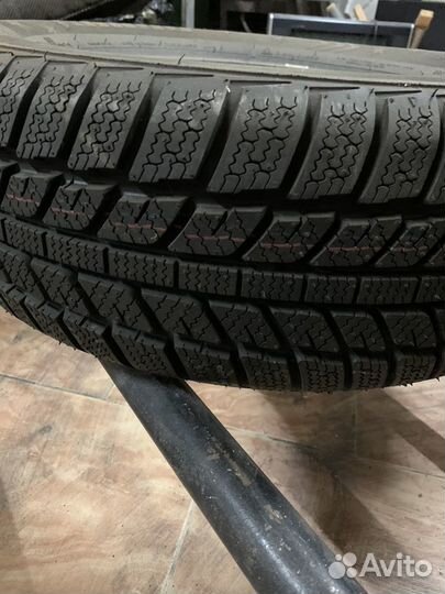 Jinyu YW51 195/65 R15