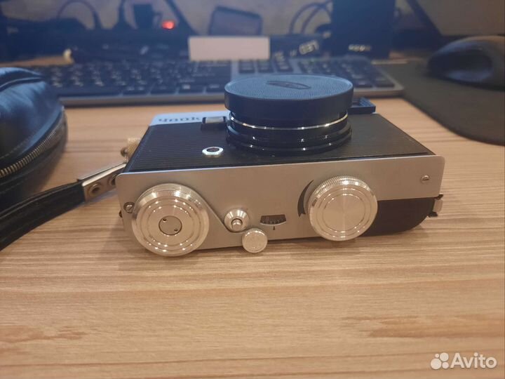 Пленочный фотоаппарат Чайка 2М