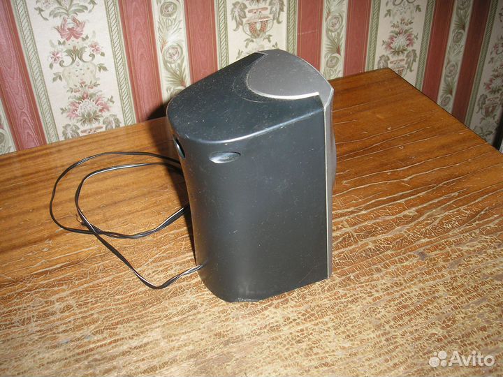 Колонка для компьютера Genius SP - E200