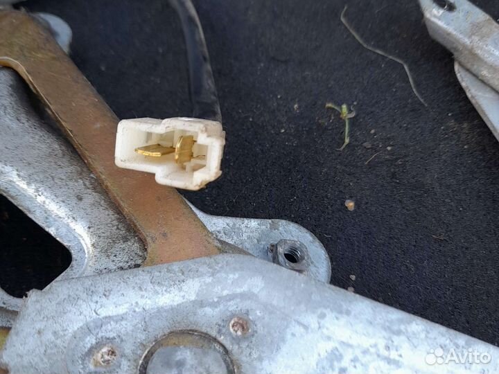 Стеклоподъёмник передний левый, Черри Тигго