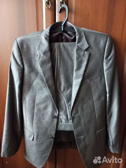 Школьный костюм