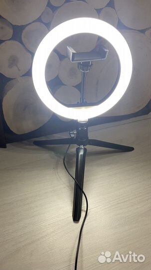 Кольцевая лампа 20 см