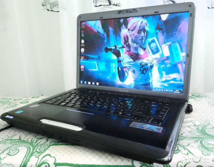 Ноутбук toshiba