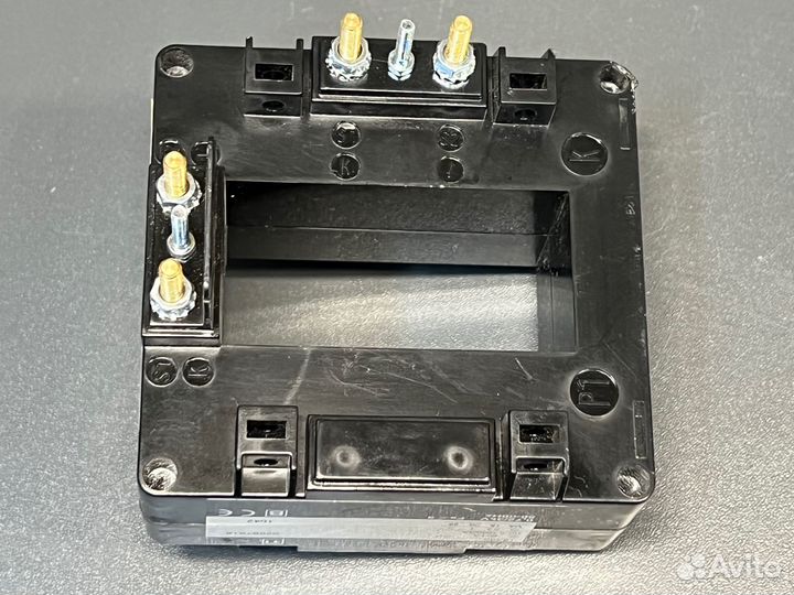 Schneider 16483 Трансформатор, новый, 2 шт