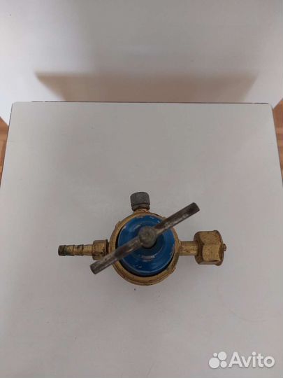 Редуктор на кислородный баллон без манометра