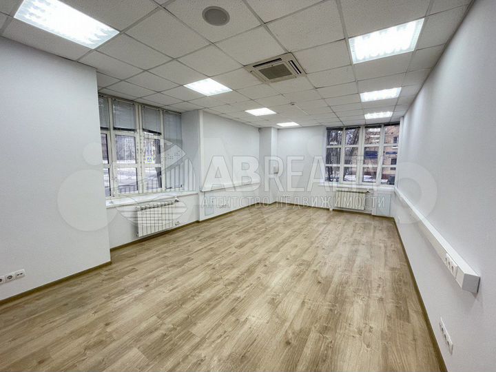 Офис 30.3 м² в бц на Шаболовской, все включено